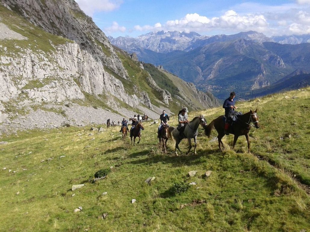 Rutas a caballo por los Picos de Europa