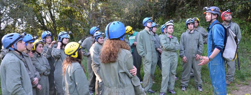 Colegio en espeleología con K2