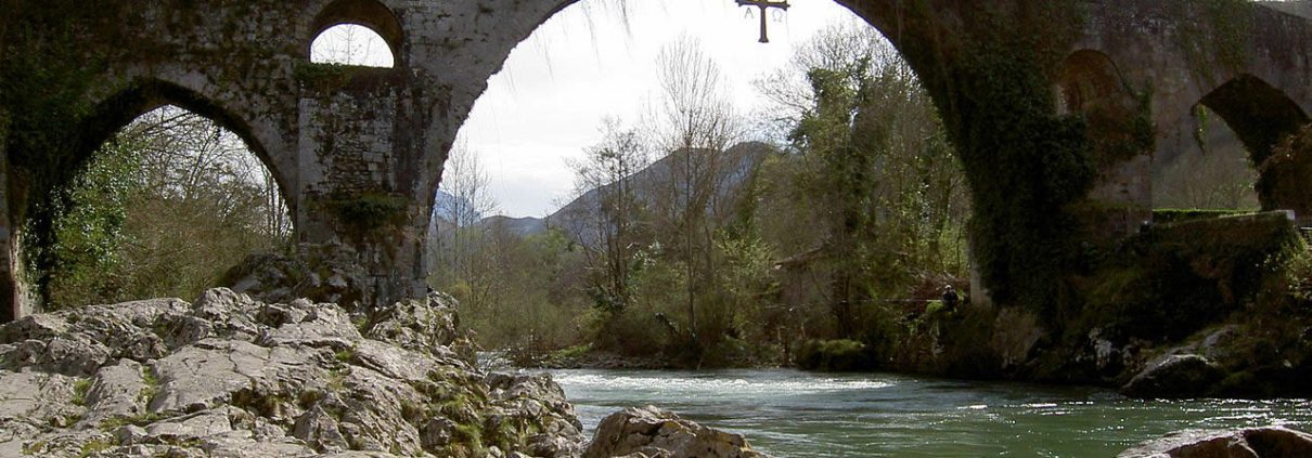 Cangas de Onis Puente Romano